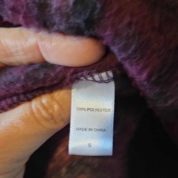Koolaburra Purple Animal Print Plush Crew Neck Sweater Womens Size Small - Picture 7 of 8